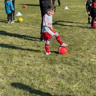 The babies footy this morning 👌 absolutely love watching my kids grow 🥰🥰🥰🥰
